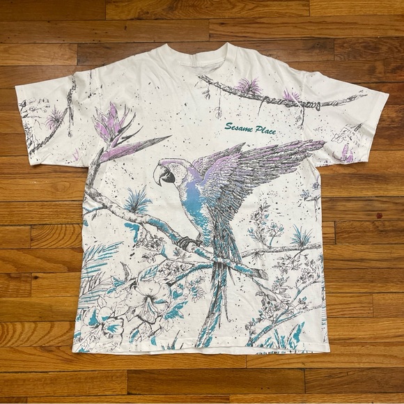 90’s Vintage Sesame Place Parrot AOP Single Stitch Graphic T Shirt Size XL Used - Picture 1 of 5